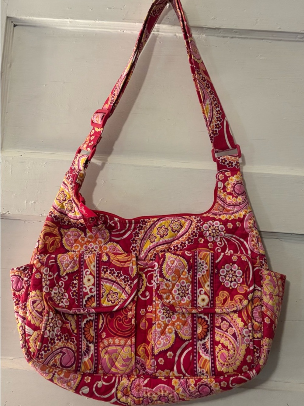 Vera Bradley Cargo Sling bag in Raspberry Fizz